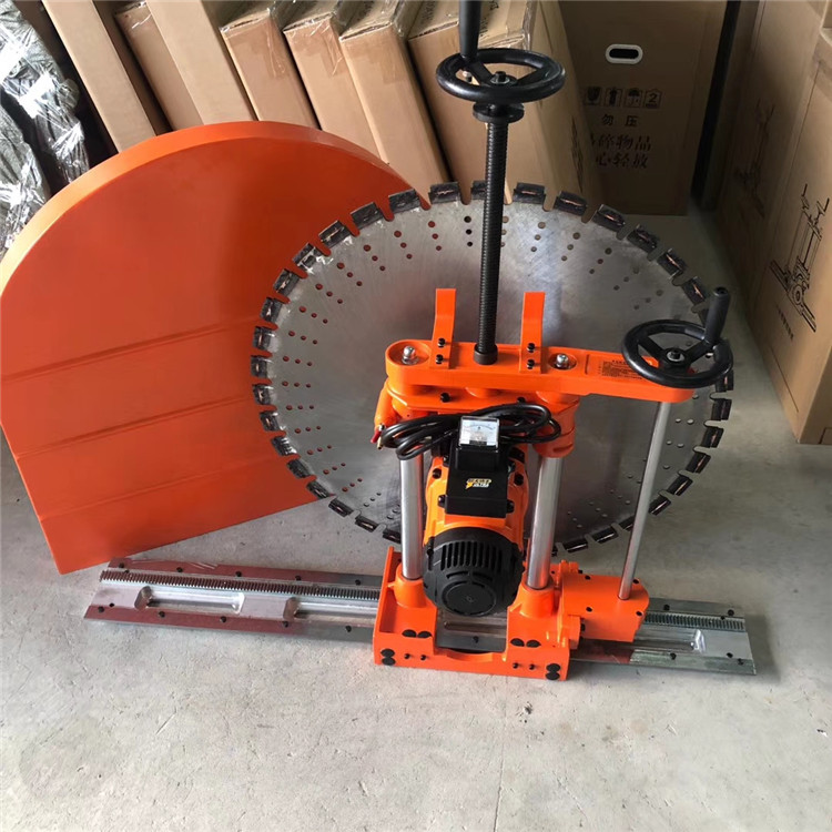 beat·365:红黄绿三色肉蔬炒河粉的做法(图3) beat365官网